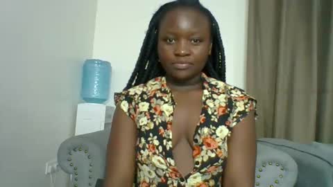 Snapshot of sweet_jenica chatting on 01-04-25, 04:44 ESTHER NEEMA online show from 01-04-25, 04:44