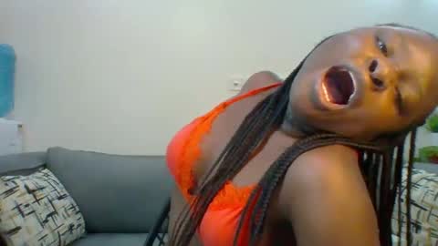 Snapshot of sweet_jenica chatting on 01-24-25, 05:10 ESTHER NEEMA online show from 01-24-25, 05:10