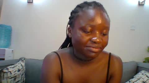 Snapshot of sweet_jenica chatting on 01-25-25, 06:55 ESTHER NEEMA online show from 01-25-25, 06:55