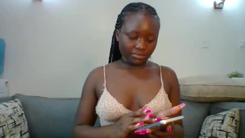 Snapshot of sweet_jenica chatting on 01-28-25, 04:50 ESTHER NEEMA online show from 01-28-25, 04:50