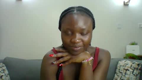 Snapshot of sweet_jenica chatting on 02-18-25, 04:48 ESTHER NEEMA online show from 02-18-25, 04:48