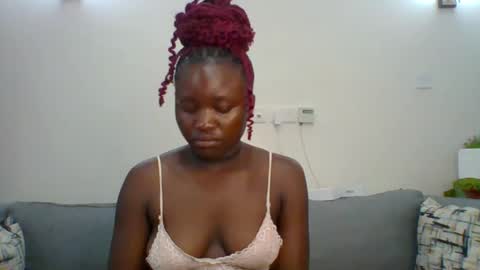 Snapshot of sweet_jenica chatting on 03-04-25, 05:11 ESTHER NEEMA online show from 03-04-25, 05:11