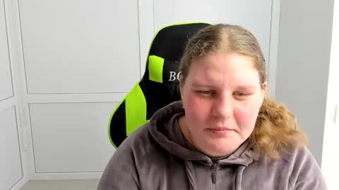 Karla online show from 04-29-26, 09:46