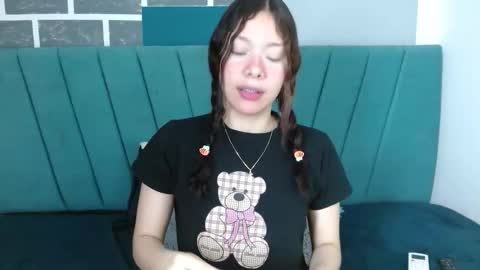 sweet_kitty_05 online show from 03-02-26, 11:33