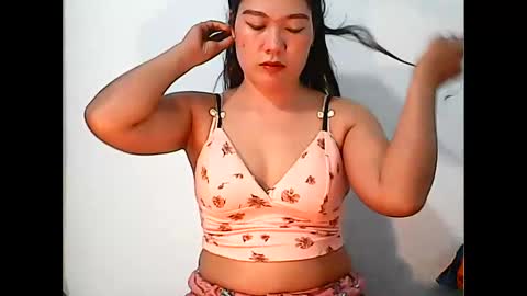 sweet_kris4u online show from 02-17-25, 12:27