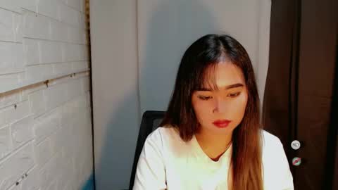 Snapshot of sweet_laika chatting on 12-15-24, 08:58 LAIKA online show from 12-15-24, 08:58