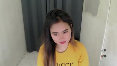 Snapshot of sweet_laika chatting on 12-27-24, 05:09 LAIKA online show from 12-27-24, 05:09