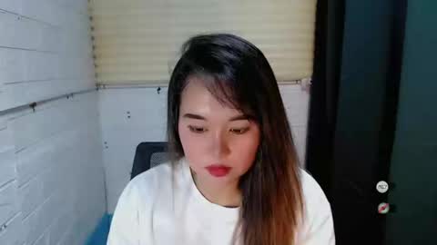 Snapshot of sweet_laika chatting on 01-02-25, 03:26 LAIKA online show from 01-02-25, 03:26