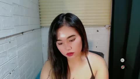 Snapshot of sweet_laika chatting on 01-19-25, 06:53 LAIKA online show from 01-19-25, 06:53