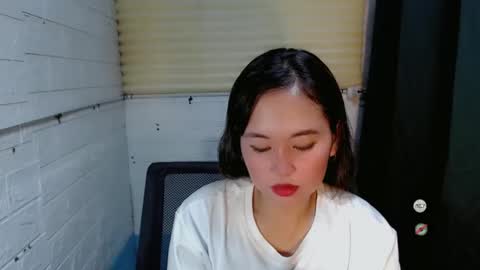 Snapshot of sweet_laika chatting on 02-02-25, 03:10 LAIKA online show from 02-02-25, 03:10