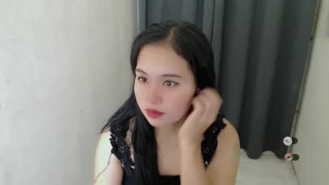 Snapshot of sweet_laika chatting on 02-13-25, 02:34 LAIKA online show from 02-13-25, 02:34