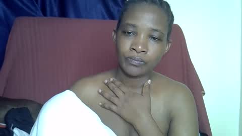 sweet_lessly online show from 01-13-26, 01:05