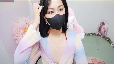 Lily online show from 05-07-26, 12:27
