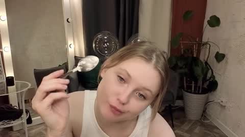 Mikki online show from 03-13-26, 11:17