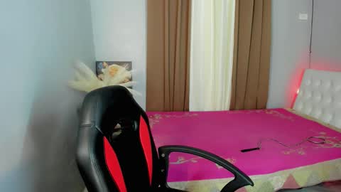 sweet_marie21 online show from 04-02-26, 11:41