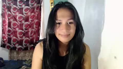 Snapshot of sweet_mariexxo chatting on 02-10-26, 02:04 Marie online show from 02-10-26, 02:04