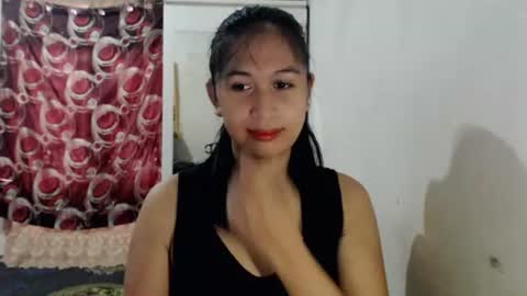 Snapshot of sweet_mariexxo chatting on 02-26-26, 03:05 Marie online show from 02-26-26, 03:05