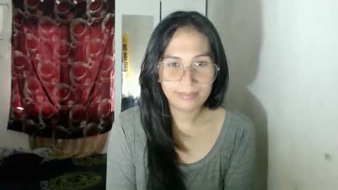 Snapshot of sweet_mariexxo chatting on 03-23-26, 02:26 Marie online show from 03-23-26, 02:26
