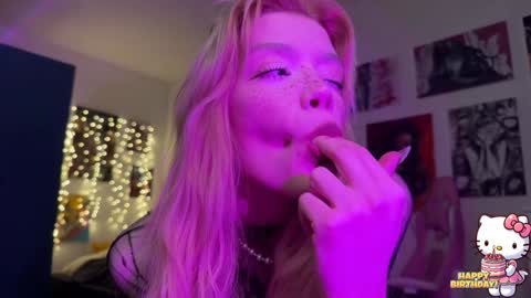 Melissa. Join me on Fansly link in social medias online show from 01-20-25, 04:55