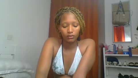 Linda online show from 05-07-26, 02:39
