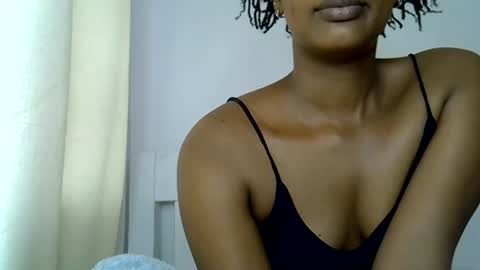 Linda online show from 06-25-26, 06:29