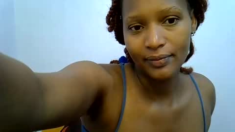 Snapshot of sweet_melod chatting on 07-16-26, 11:55 Linda online show from 07-16-26, 11:55