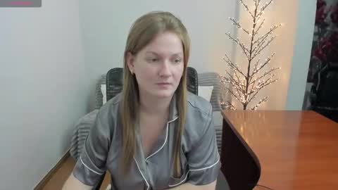 Mila online show from 12-20-25, 06:48