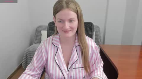 Snapshot of sweet_melody_of_ur_heart chatting on 02-11-26, 08:58 Mila online show from 02-11-26, 08:58