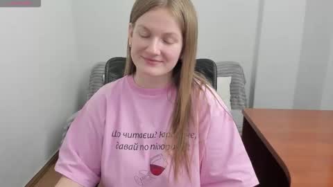 Snapshot of sweet_melody_of_ur_heart chatting on 02-24-26, 09:35 Mila online show from 02-24-26, 09:35