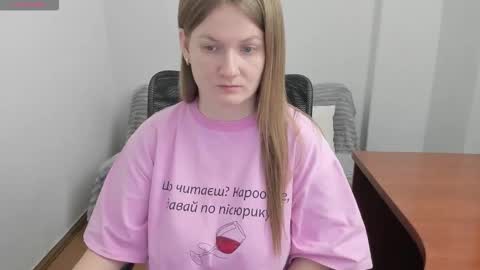 Snapshot of sweet_melody_of_ur_heart chatting on 02-25-26, 06:17 Mila online show from 02-25-26, 06:17