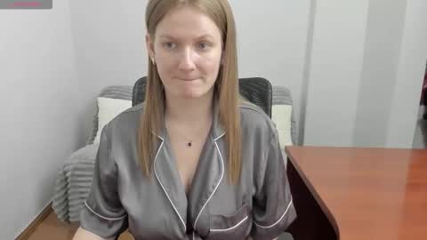 Snapshot of sweet_melody_of_ur_heart chatting on 03-21-26, 01:26 Mila online show from 03-21-26, 01:26