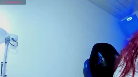 Snapshot of sweet_melody_xx chatting on 09-24-25, 10:40 MELODY online show from 09-24-25, 10:40