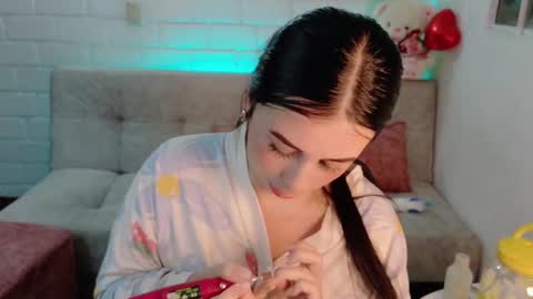 Sweet  Mia online show from 10-12-25, 11:37