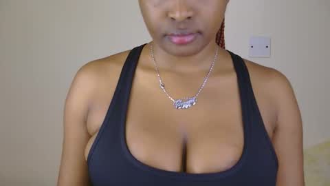 Queen debby online show from 03-18-26, 06:44