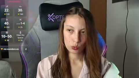 sweet_moon_v_ online show from 06-21-26, 01:52