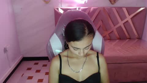 Live 300pm 900pm COLOMBIAN HOUR online show from 02-10-25, 11:02