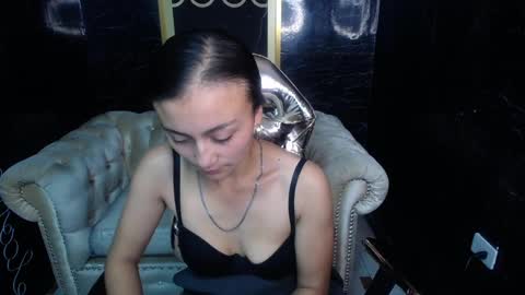 Live 300pm 900pm COLOMBIAN HOUR online show from 02-21-25, 12:39