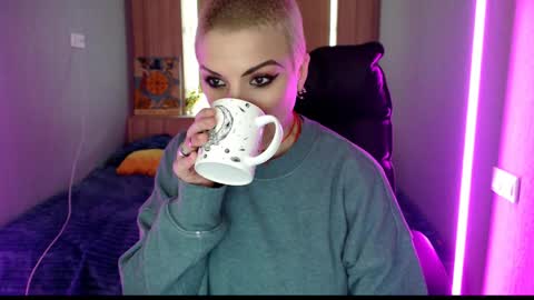 sweet_n_strong online show from 05-11-26, 11:38