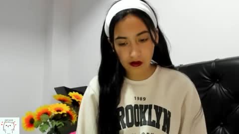 Nhaomy online show from 11-15-25, 02:09