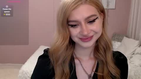 sweet_nicole_333 online show from 03-07-25, 03:39