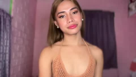 sweet_nikki03 online show from 07-02-26, 10:21