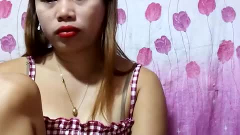 Snapshot of sweet_nina4uxx chatting on 02-04-26, 11:53 Nina online show from 02-04-26, 11:53