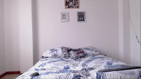 sweet_paradisex5 online show from 09-15-25, 12:16