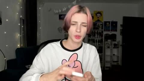 kira online show from 02-12-26, 05:30