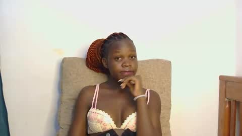sweet peachy online show from 05-15-26, 01:45