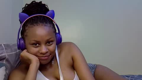 Sunny online show from 09-29-25, 03:33