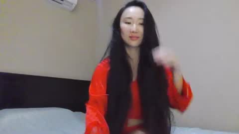 Snapshot of sweet_pina chatting on 06-24-26, 02:10 Sweet AsianPina online show from 06-24-26, 02:10