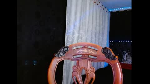 Snapshot of sweet_poison_666 chatting on 05-10-26, 12:05 sweet_poison_666 online show from 05-10-26, 12:05
