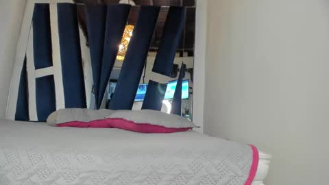 Snapshot of sweet_porn_ chatting on 09-12-25, 11:10 Naty online show from 09-12-25, 11:10