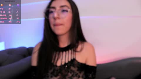 Sammy Lauren online show from 03-11-25, 06:53